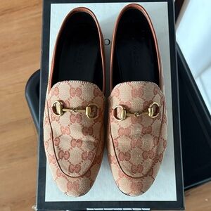 Gucci Tan and Brown Loafers with Gold Detail